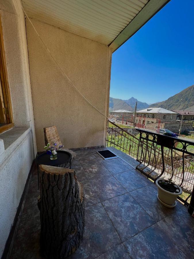 Guesthouse Kostava 72 Kazbegi Εξωτερικό φωτογραφία