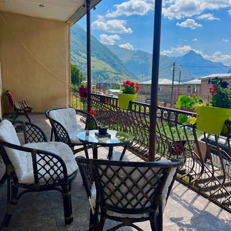Guesthouse Kostava 72 Kazbegi Εξωτερικό φωτογραφία